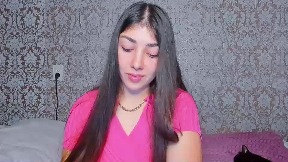 adrianakuiper Webcam Chat August 12, 2026