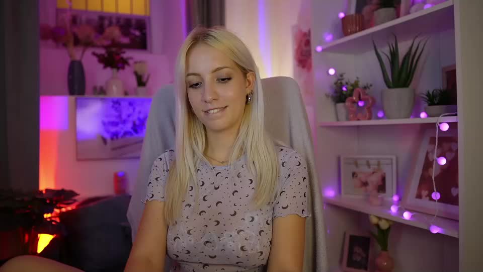 lucy_cutie_ Webcam Chat August 12, 2026