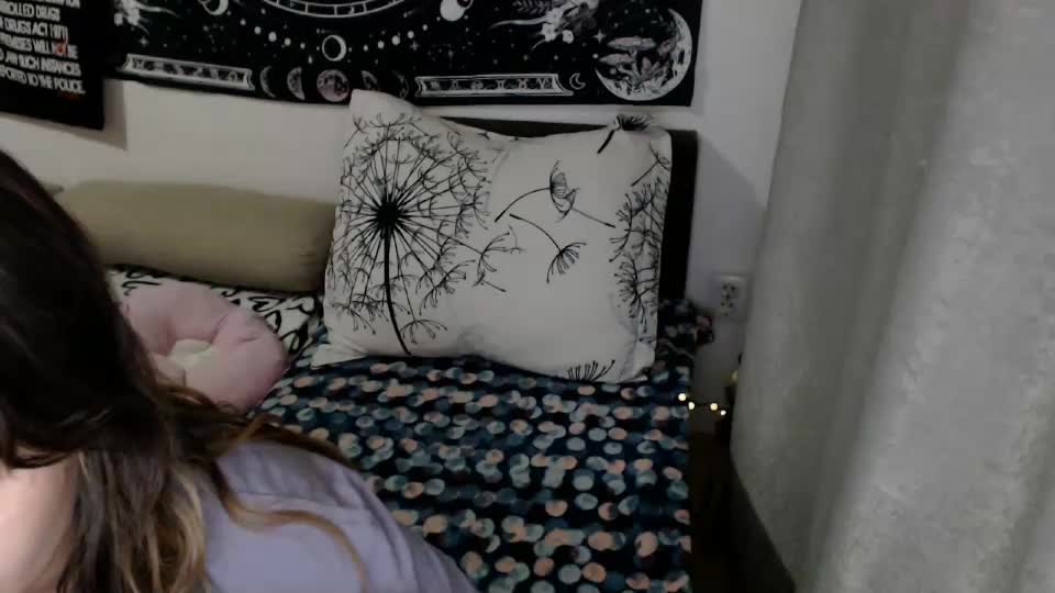 aliens4twenty Webcam Chat August 12, 2026