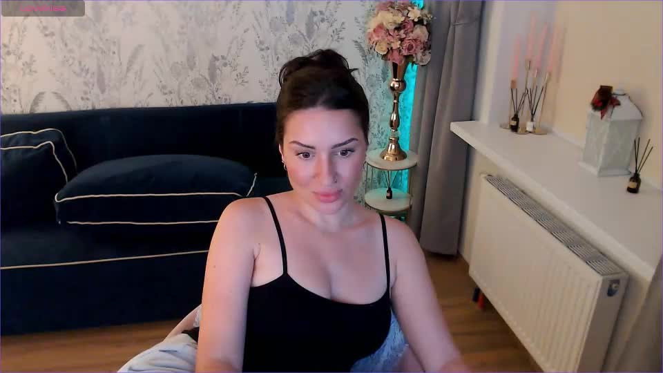 heaven_chloe Webcam Chat August 12, 2026