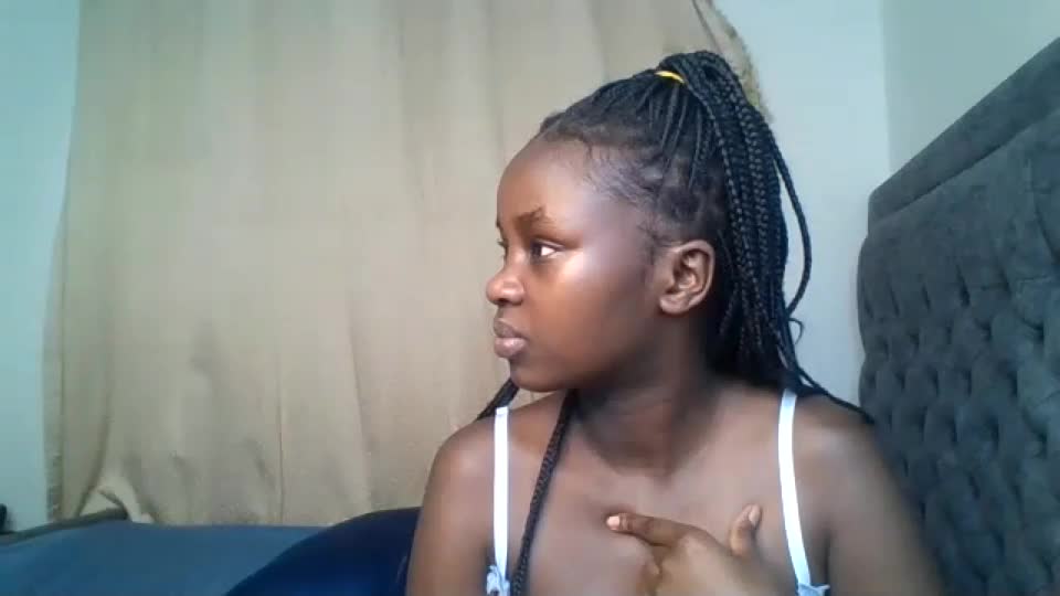 ella8_ Webcam Chat August 12, 2026