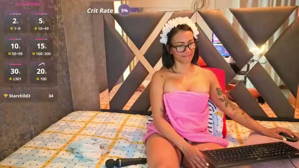 helenaa_rosee Webcam Chat August 12, 2026
