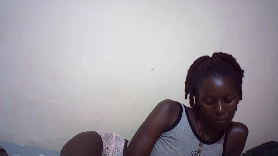 queen_0012 Webcam Chat August 13, 2026