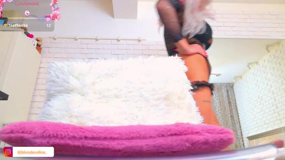 blondeceline Webcam Chat August 13, 2026