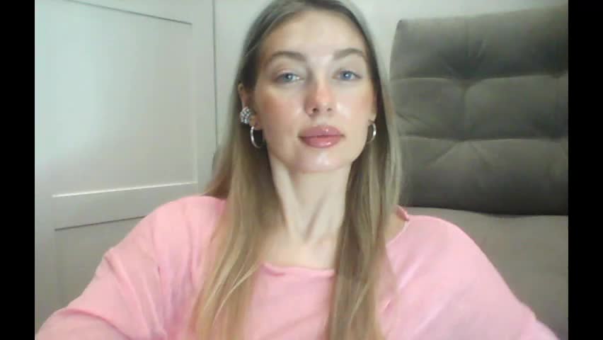 syrami Webcam Chat August 13, 2026