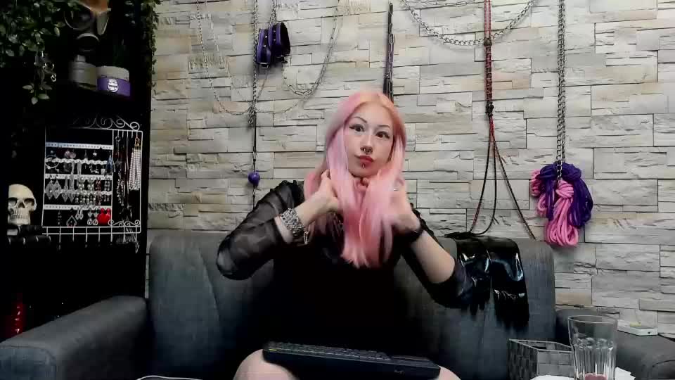 miss_kaz Webcam Chat August 13, 2026