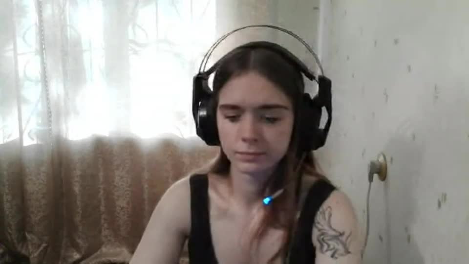 shavonflosi Webcam Chat August 13, 2026