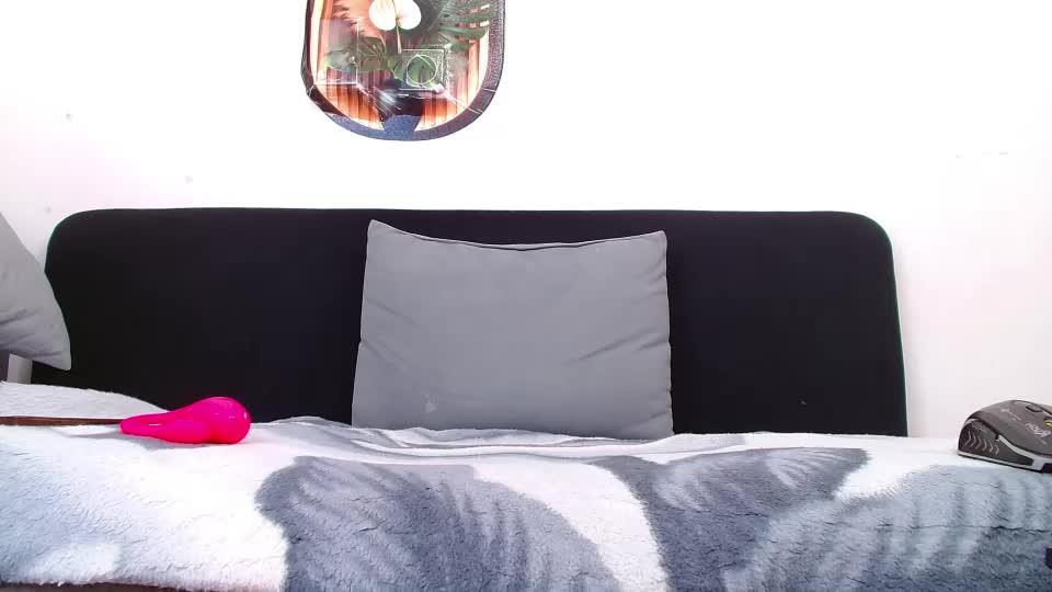 miya_here Webcam Chat August 13, 2026