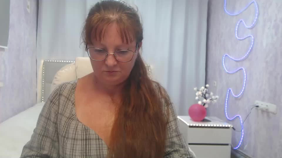 oovanessahotts Webcam Chat August 13, 2026