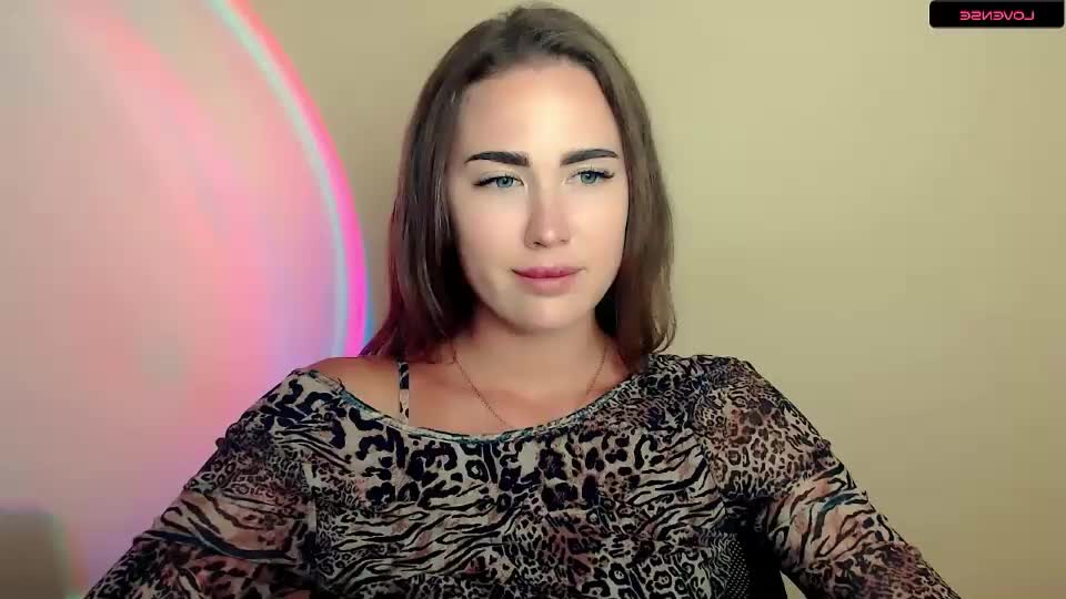 luxie_queen Webcam Chat August 13, 2026