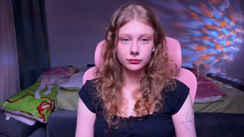 l1ttlekiki Webcam Chat August 13, 2026