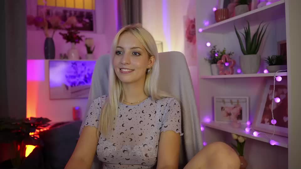 lucy_cutie_ Webcam Chat August 13, 2026