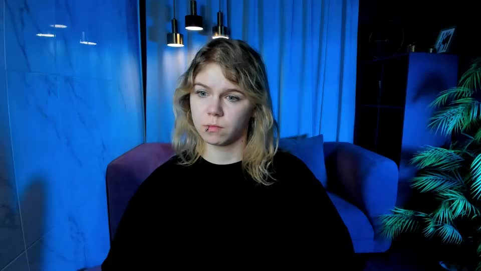 elizabethvane Webcam Chat August 14, 2026