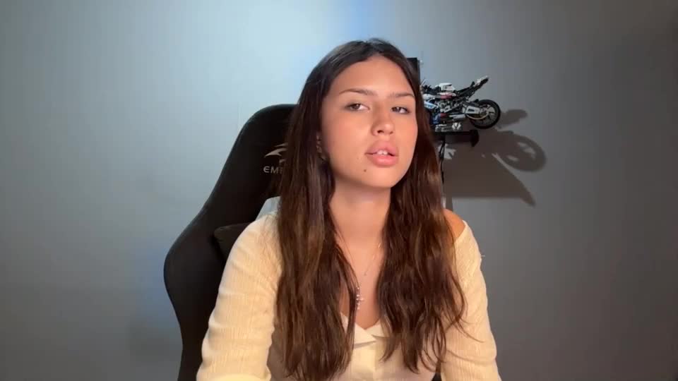 lovelladonaghe Webcam Chat August 14, 2026