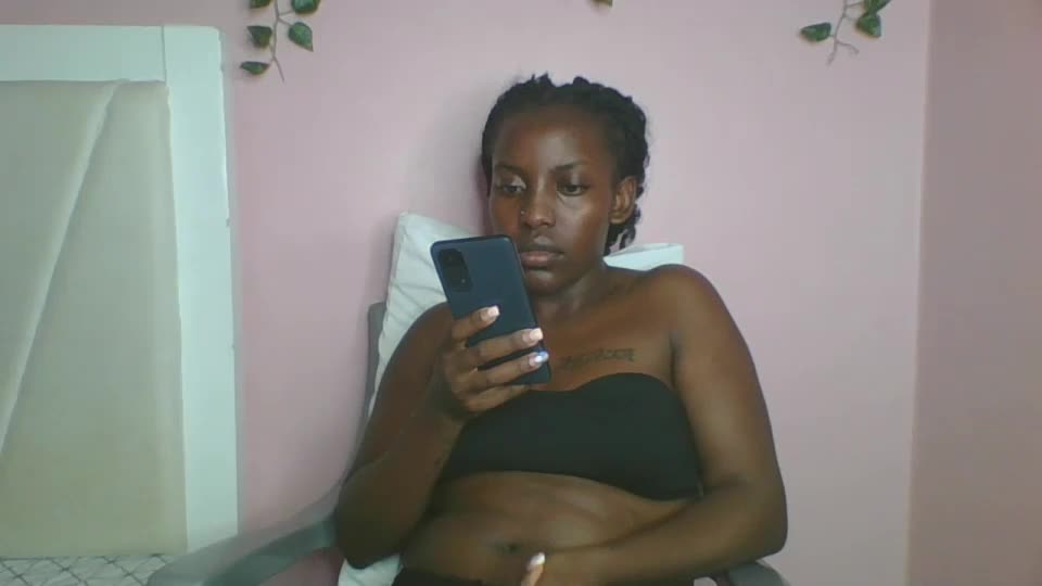 messyluna Webcam Chat August 14, 2026
