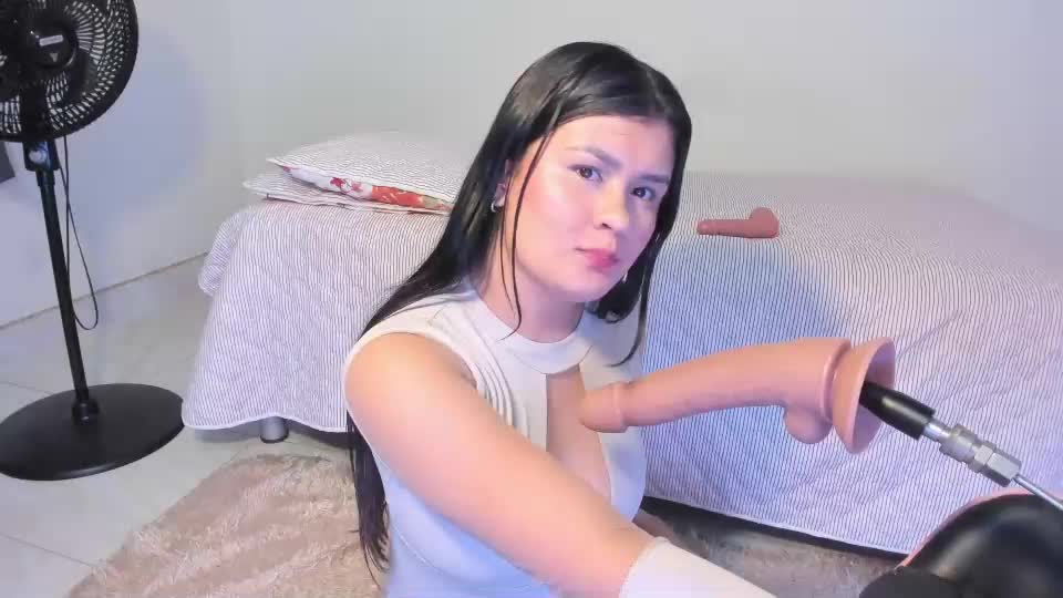 elalove_ Webcam Chat August 14, 2026