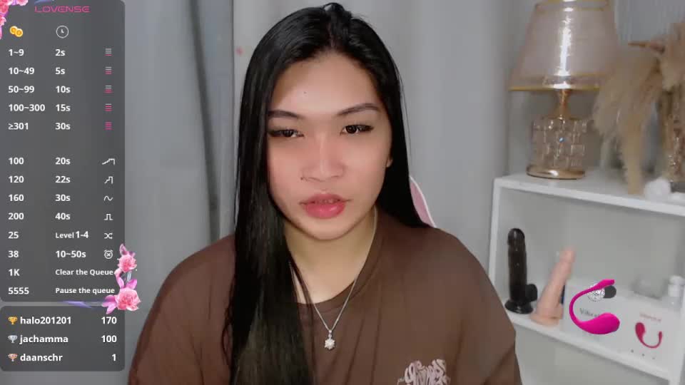 claire_wntr Webcam Chat August 14, 2026
