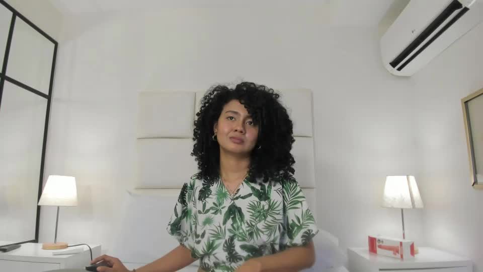 kiraspell Webcam Chat August 14, 2026