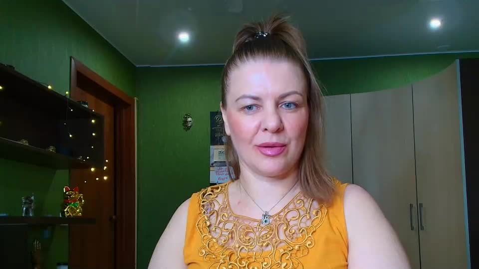 veronikawgold Webcam Chat August 14, 2026