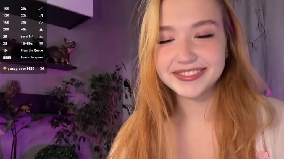 anna_raspberry Webcam Chat August 14, 2026