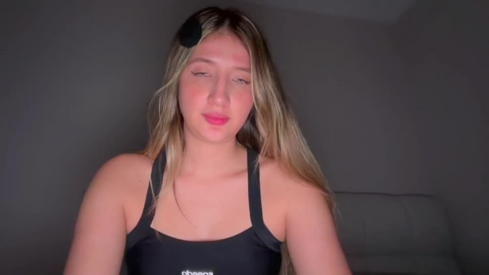 teffsweet18 Webcam Chat August 14, 2026