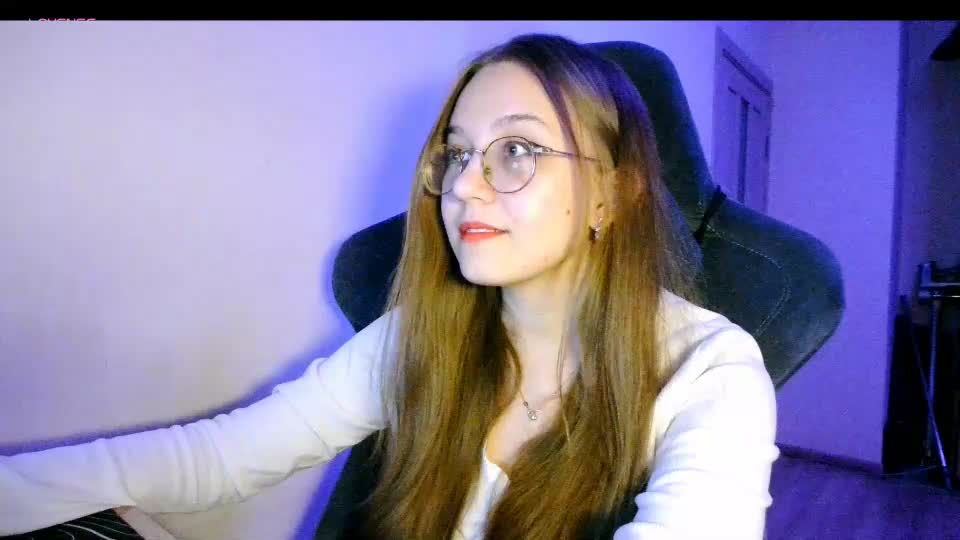 vivivivikkie Webcam Chat August 14, 2026