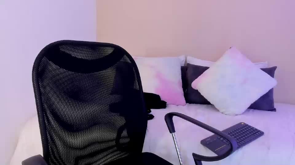 salomesimos1 Webcam Chat August 14, 2026