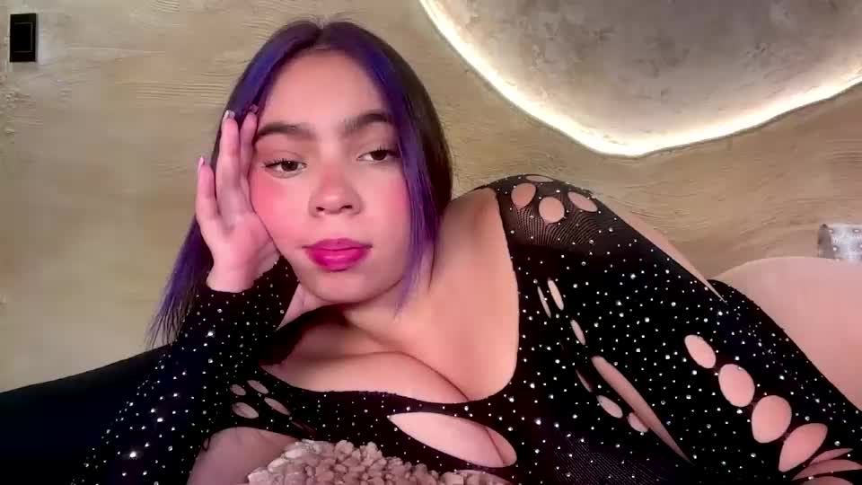 violett_moonxo Webcam Chat August 14, 2026