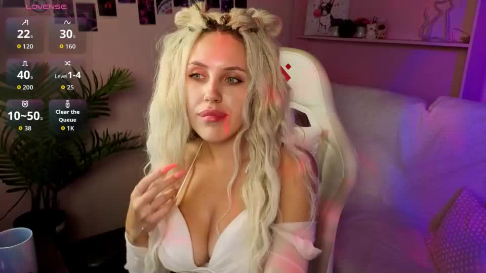 _amymoore Webcam Chat August 14, 2026