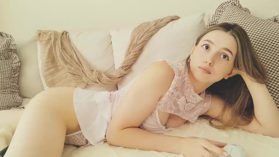 shypeachmaru Webcam Chat August 14, 2026