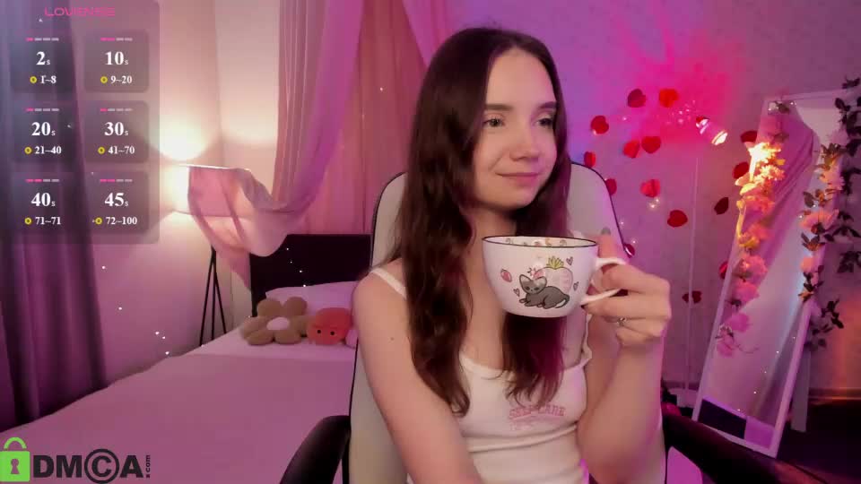 elvienne Webcam Chat August 14, 2026