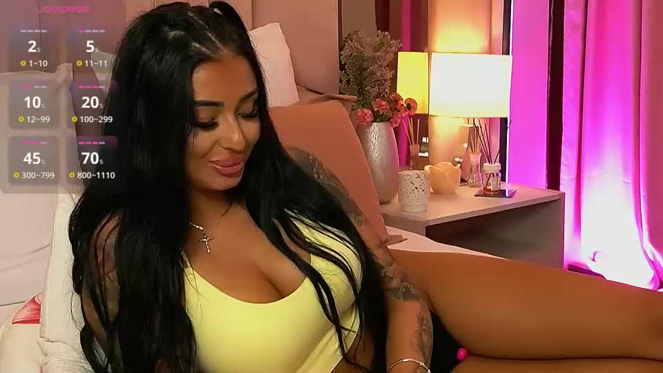 laylavixenn Webcam Chat August 14, 2026