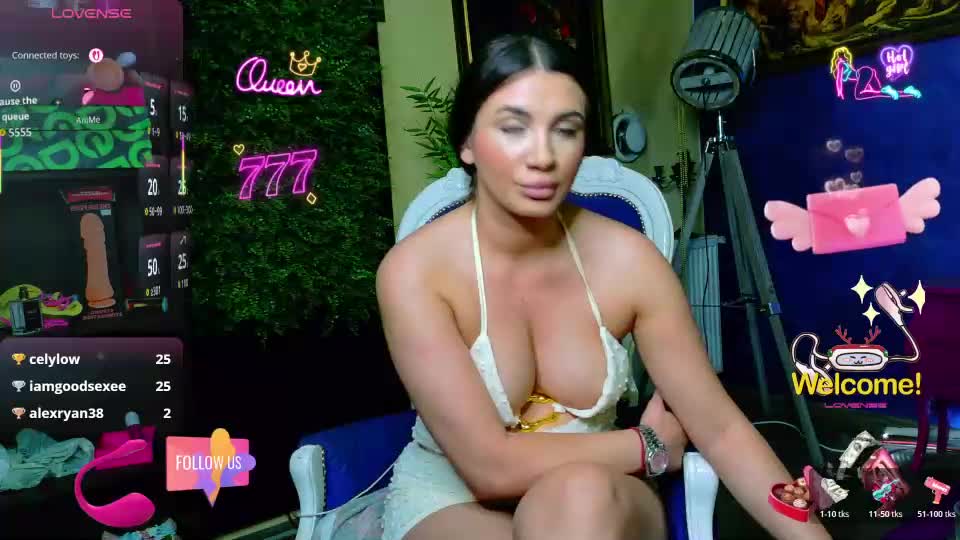 nicollepalmer Webcam Chat August 14, 2026