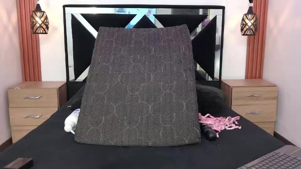 savage_doll Webcam Chat August 14, 2026