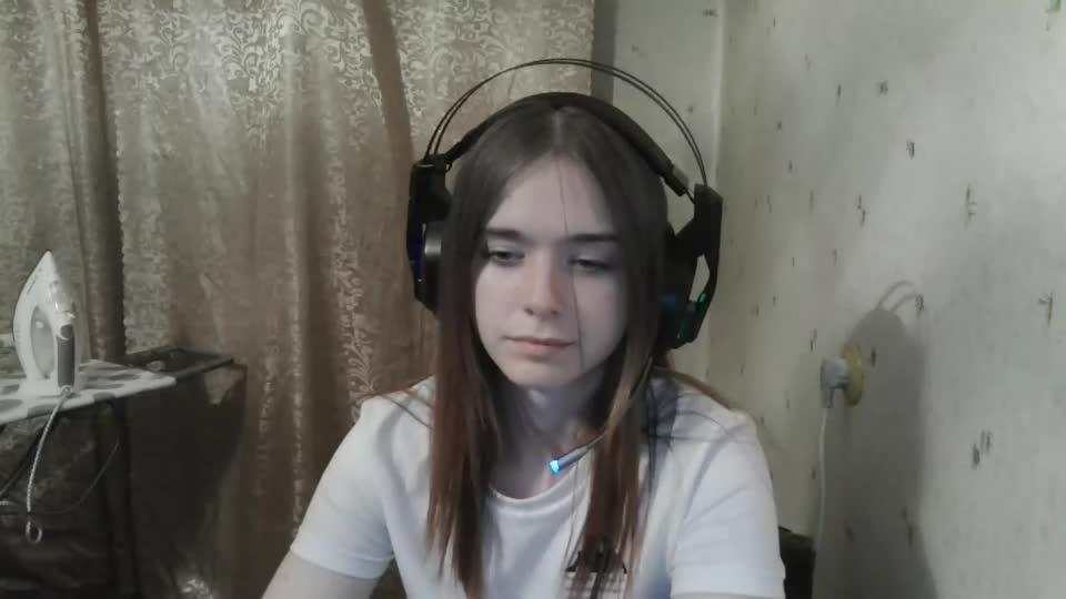 shavonflosi Webcam Chat August 15, 2026
