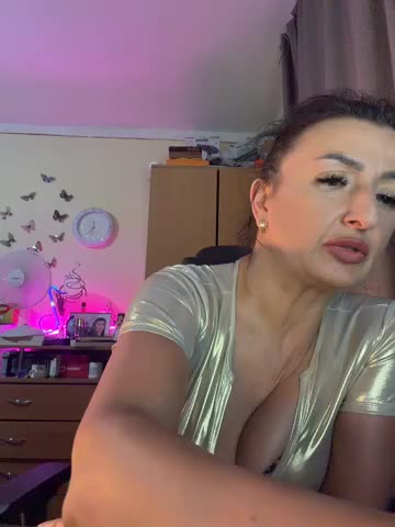 Hotangel75 Webcam Chat August 15, 2026