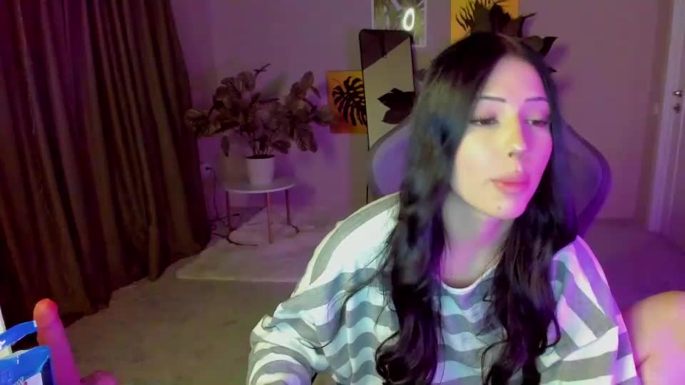 dianarayy Webcam Chat August 15, 2026