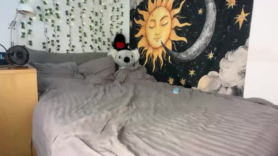 celestial_x Webcam Chat August 15, 2026