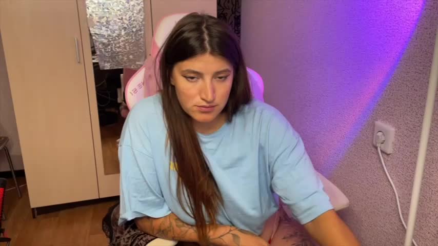 Katrin__kiss Webcam Chat August 15, 2026