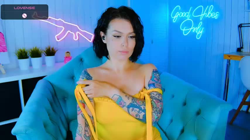 My_toys_pink Webcam Chat August 15, 2026