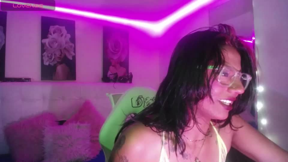 zarahbennet Webcam Chat August 15, 2026