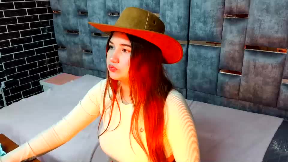 taliaskyx21 Webcam Chat August 15, 2026