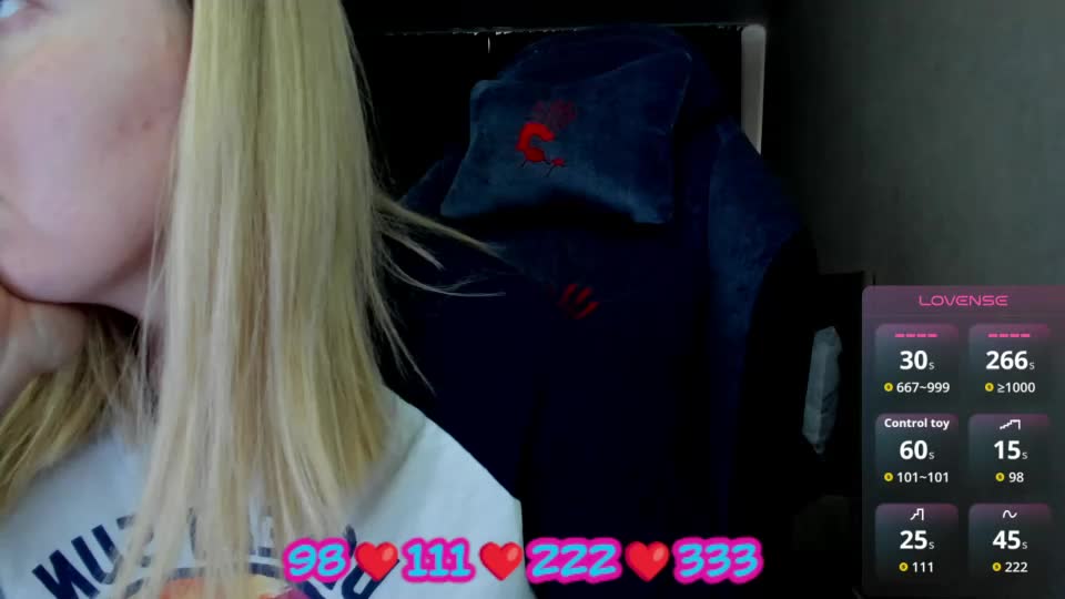 oliviamunk Webcam Chat August 15, 2026