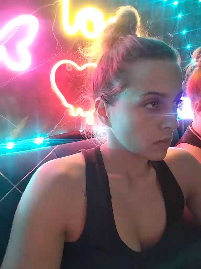 2Laski2 Webcam Chat August 15, 2026
