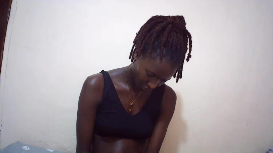 queen_0012 Webcam Chat August 15, 2026
