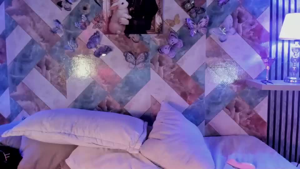 addison_avery Webcam Chat August 15, 2026