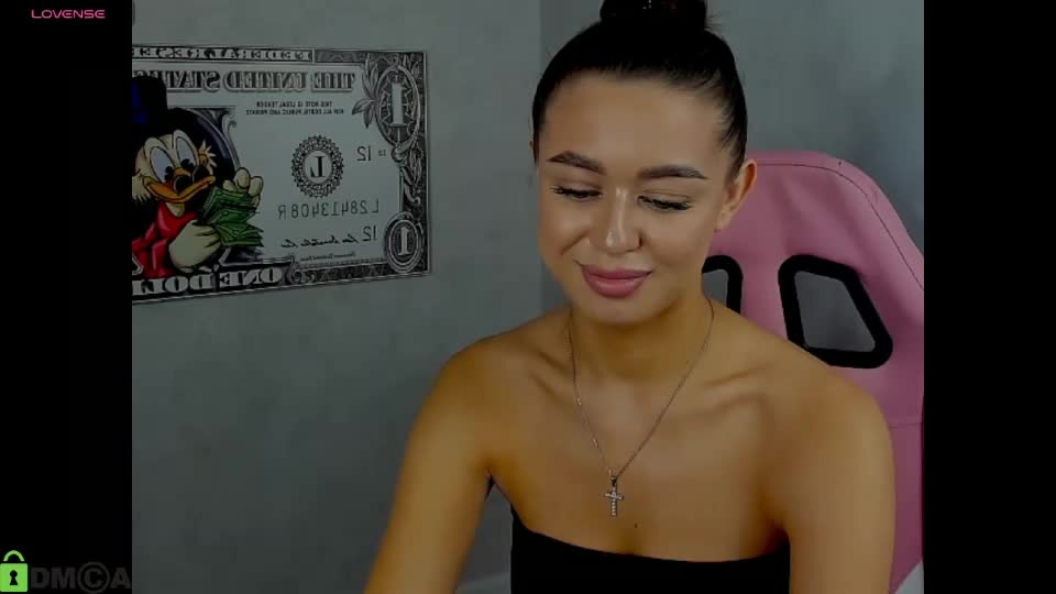 nicolerossss Webcam Chat August 15, 2026