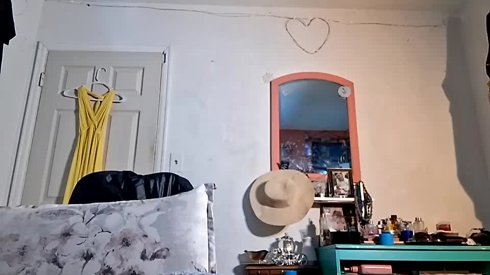 rraineonme Webcam Chat August 15, 2026