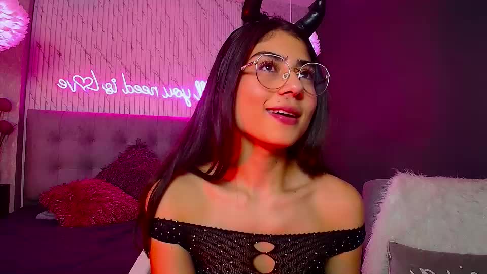 maddy_kind Webcam Chat August 15, 2026
