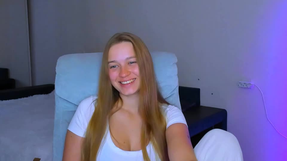 ameliamilton Webcam Chat August 15, 2026